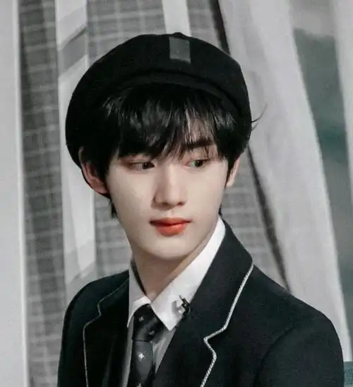 仅凭颜值冲上热搜?丁程鑫帅在哪里?