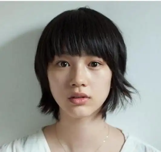 一代美人胡茵梦整过双眼皮,还自己把手术过程写了出来.