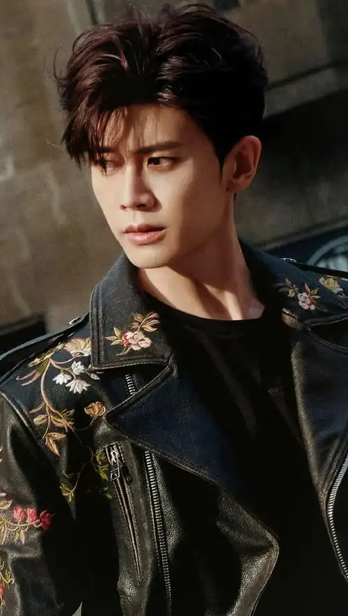 任嘉伦##任嘉伦米兰时装周##hello时装周##任嘉伦etro品牌代言