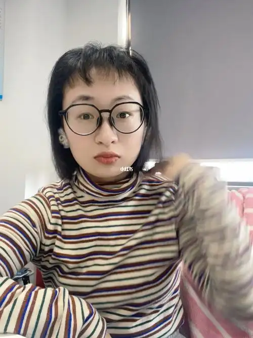 丑刘海丑发型懒得卷头的自然状态