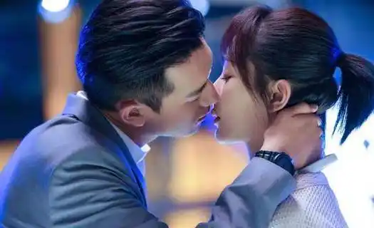 杨紫拍吻戏被众男星拒绝不是因丑,当李现说出原因:难怪下不去嘴_合作