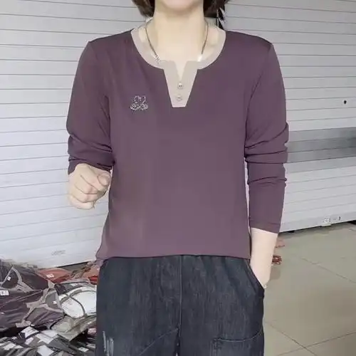 100纯棉秋季洋气剪刀领打底衫女小天鹅烫钻小衫长袖t恤宽松上衣女