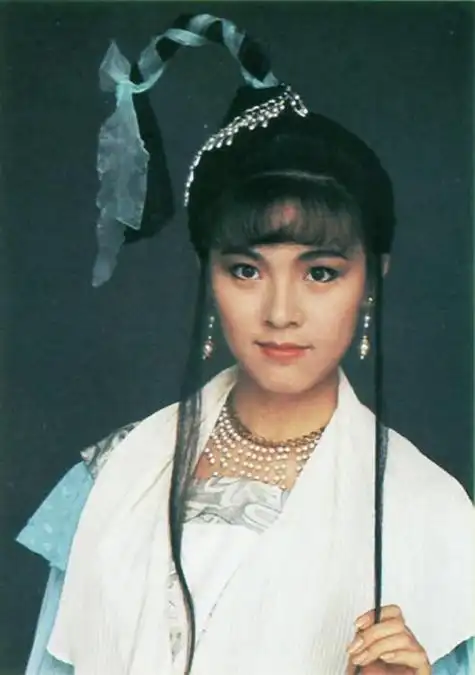 30年前的港剧《日月神剑》,虽然特效技术渣,美女却都是高颜值