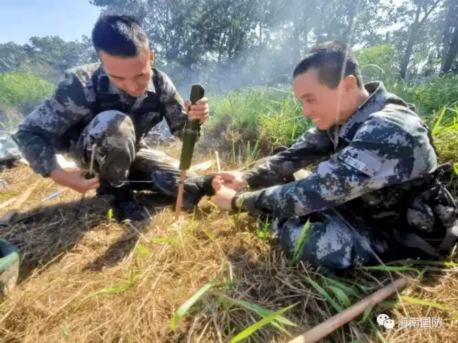 新同志,野外生存技能掌握了吗?