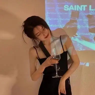 成熟女人头像女人味 高清唯美成熟的美女气质魅力头像图片_女生头像