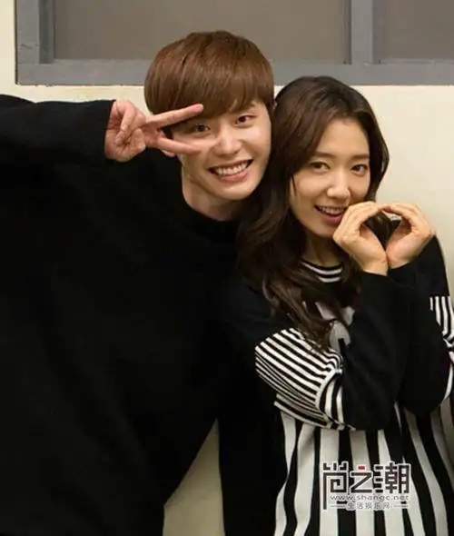 朴信惠男友是谁个个来头大揭秘朴信惠与现任男友照片