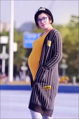 26周孕中后期街拍孕妇照