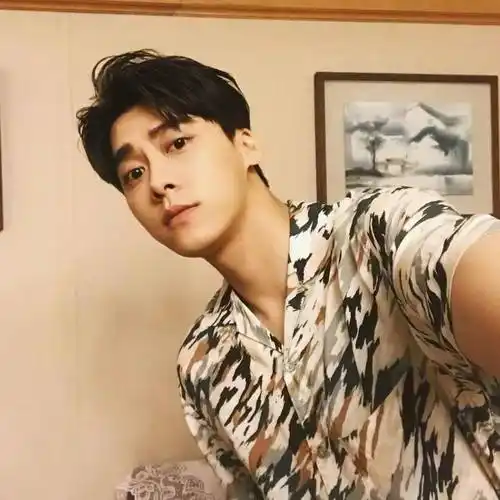 李易峰个人资料简介及家世(巅峰期年入过亿,与王思聪称兄道弟,资产给