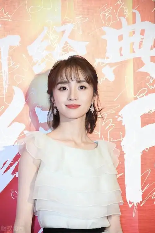 旋风少女胡冰卿是真的耐看