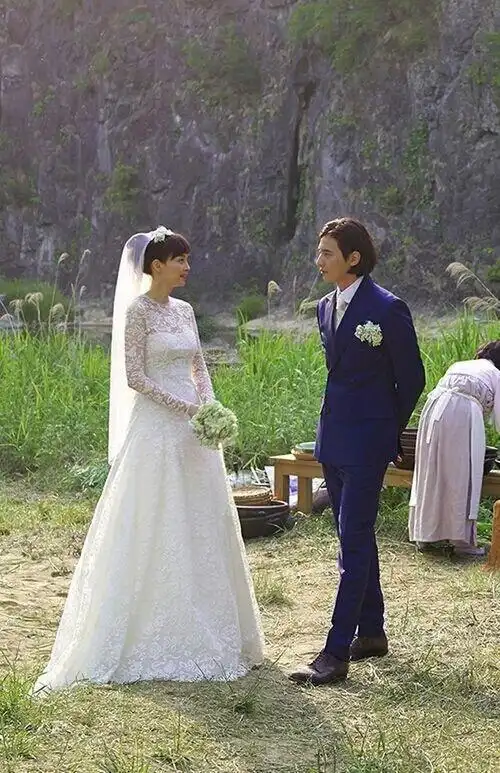 42岁元斌携手李奈映5年婚姻依旧甜婚礼只花3万台币事业不强求平凡是