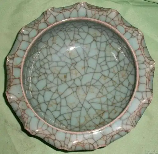 颠覆你的认知812.北宋官窑冰裂瓷的不同釉色