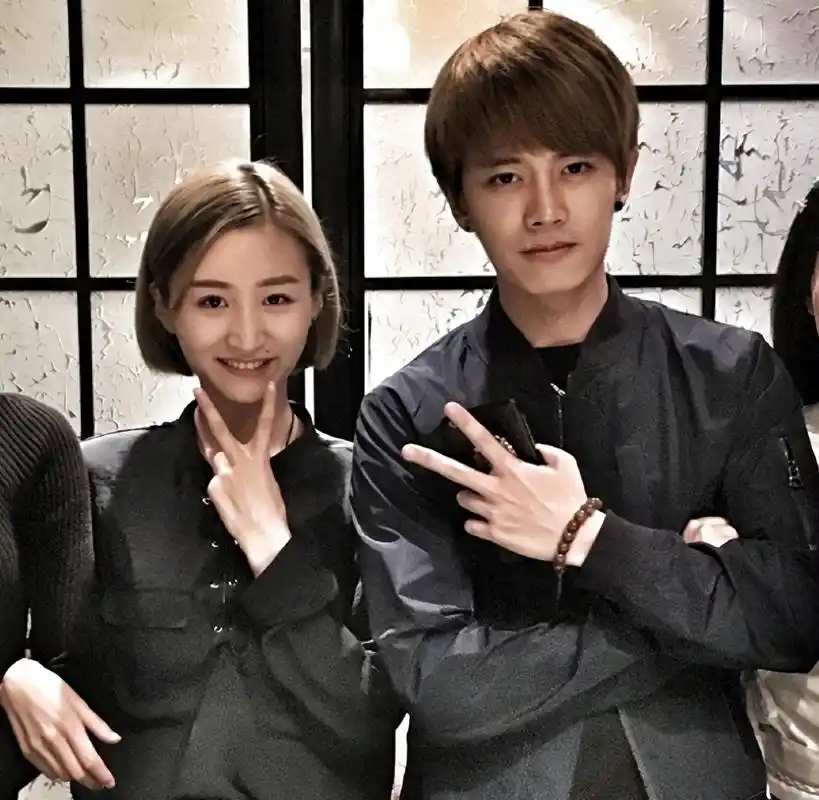 任嘉伦的妻子聂欢丈夫成名背后有艰辛我在家做全职太太也幸福