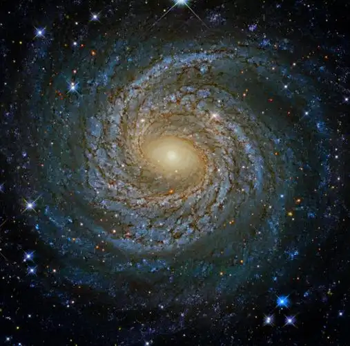 我们现在看到的这个长方形区域,其像素就高达15亿,跨度达到了41000