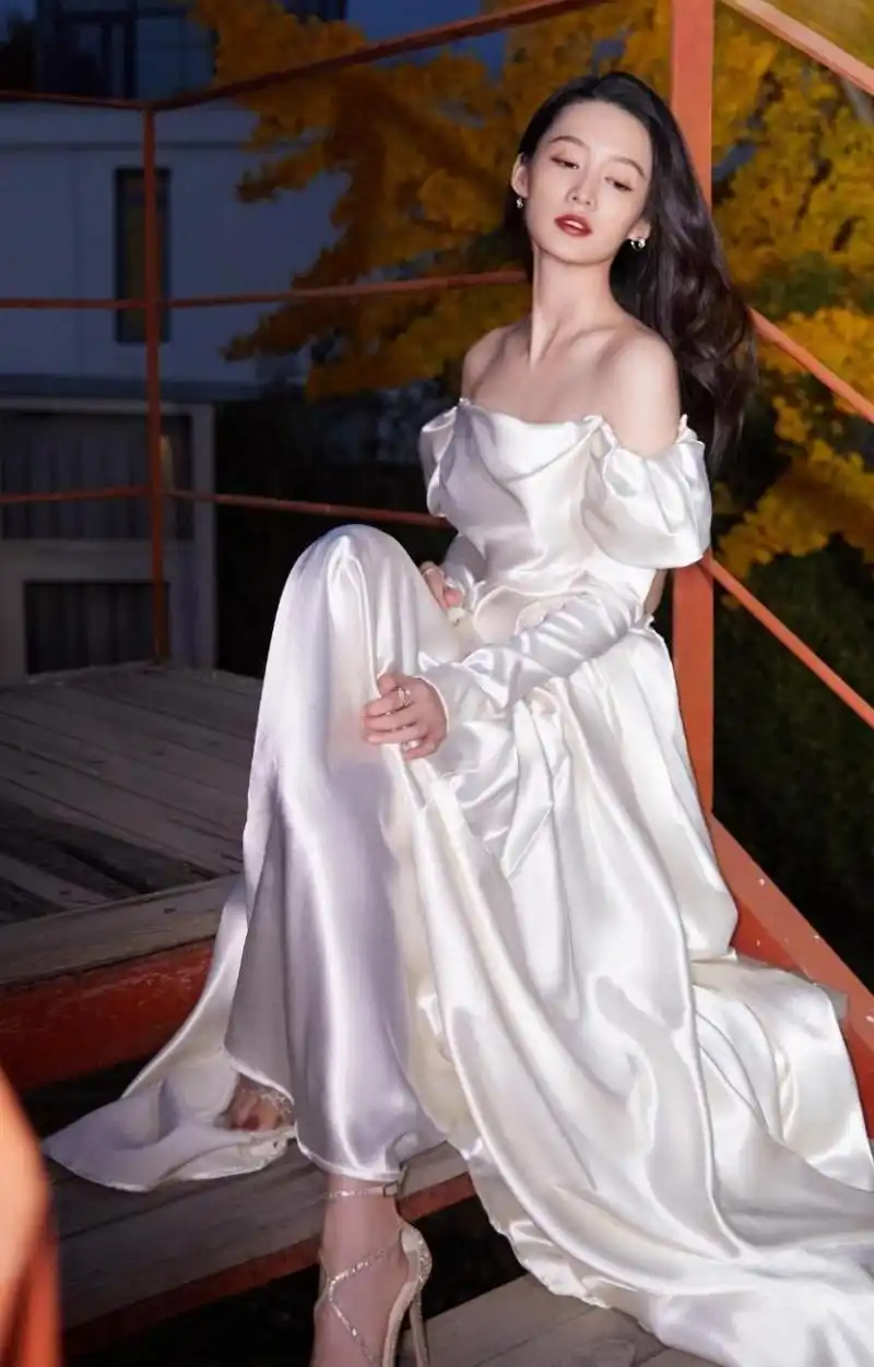 李沁  美腿玉足合集 #娱乐