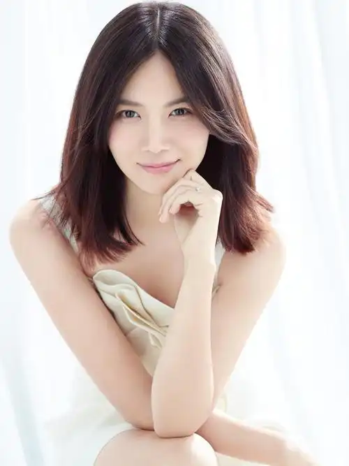 曹曦文_演员_作品_个人资料_简历_生日_经历_留言 - 酷乐米