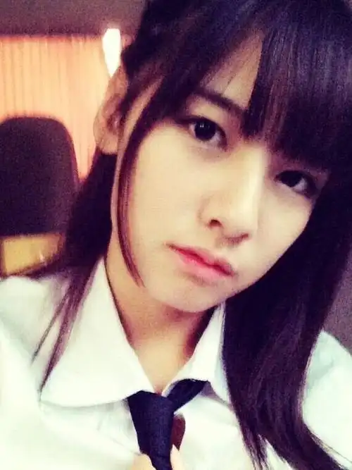 男装赵粤真的很帅. 我已经要窒息了. 但是赵粤的帅 不仅仅在于男装