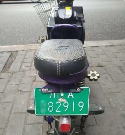 三年后,白色牌照的老旧电动车将被彻底淘汰.