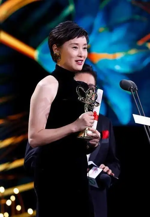 只为角色服务不为做娱乐圈顶流这些实力派女演员让人佩服