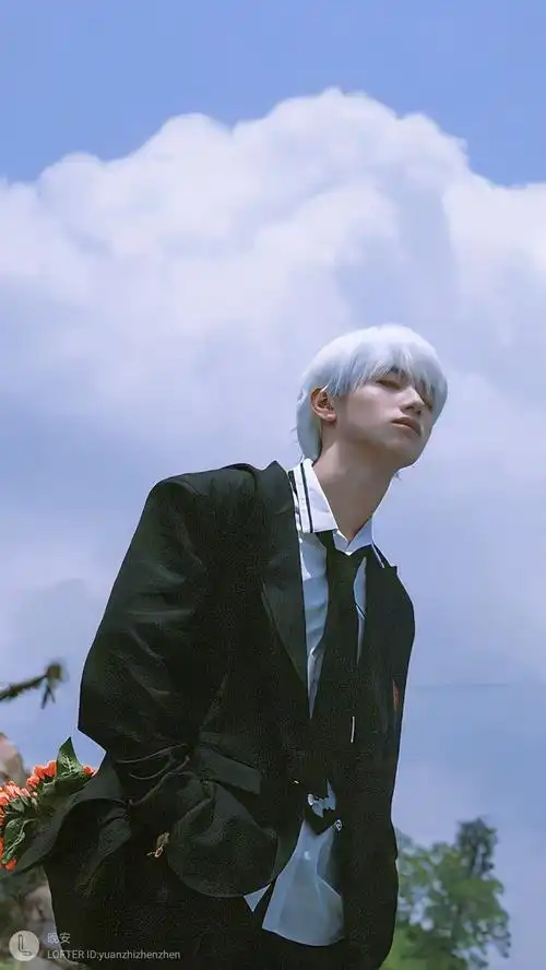 我会发一些白毛美少年没错这是我外敷